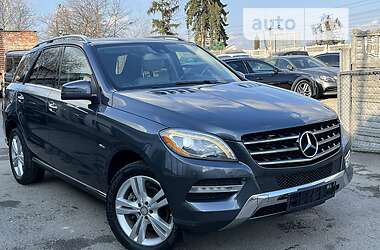 Внедорожник / Кроссовер Mercedes-Benz M-Class 2012 в 