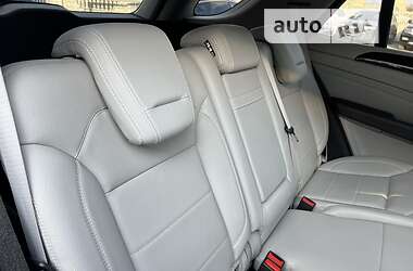 Внедорожник / Кроссовер Mercedes-Benz M-Class 2012 в 