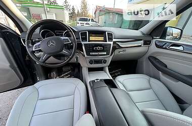 Внедорожник / Кроссовер Mercedes-Benz M-Class 2012 в 