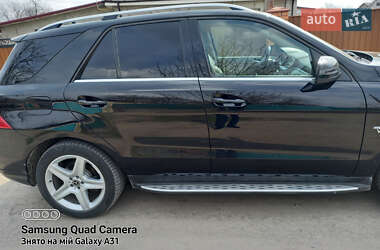 Внедорожник / Кроссовер Mercedes-Benz M-Class 2011 в 