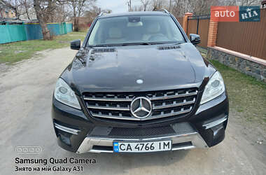 Внедорожник / Кроссовер Mercedes-Benz M-Class 2011 в Умани