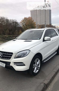 Позашляховик / Кросовер Mercedes-Benz M-Class 2012 в 