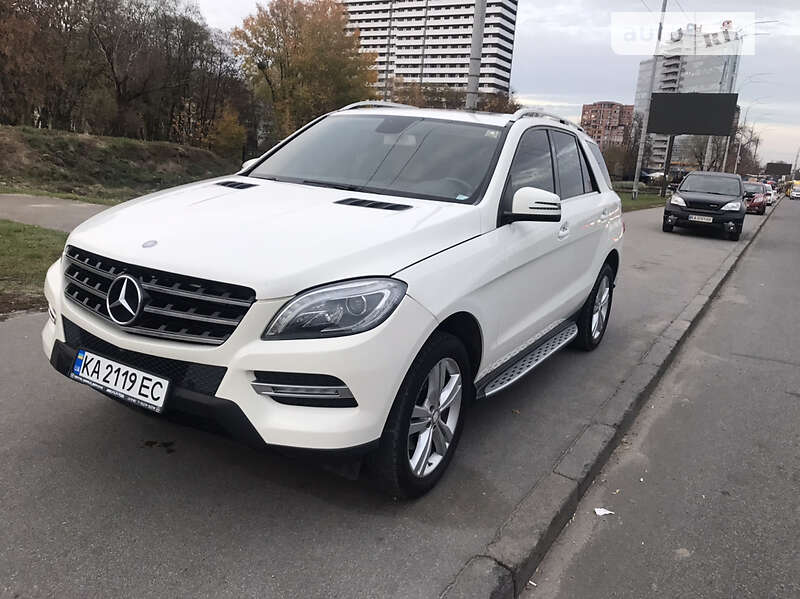Внедорожник / Кроссовер Mercedes-Benz M-Class 2012 в Киеве