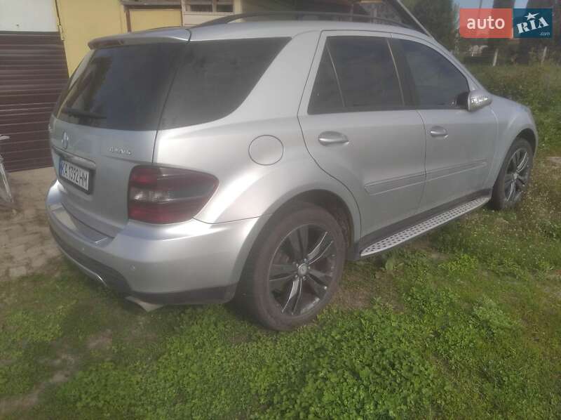 Внедорожник / Кроссовер Mercedes-Benz M-Class 2008 в Киеве