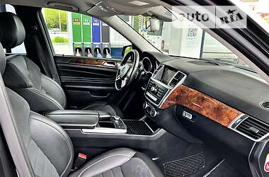 Внедорожник / Кроссовер Mercedes-Benz M-Class 2011 в 
