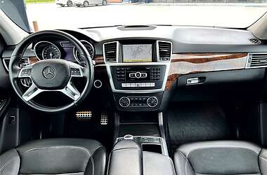 Внедорожник / Кроссовер Mercedes-Benz M-Class 2011 в 