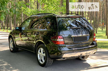 Внедорожник / Кроссовер Mercedes-Benz M-Class 2008 в 
