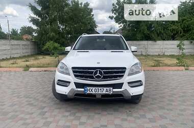 Внедорожник / Кроссовер Mercedes-Benz M-Class 2014 в Любаре