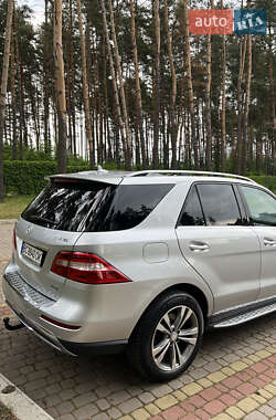 Внедорожник / Кроссовер Mercedes-Benz M-Class 2011 в Львове