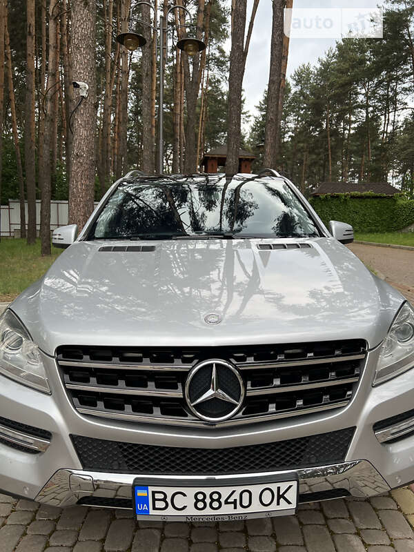 Внедорожник / Кроссовер Mercedes-Benz M-Class 2011 в Львове