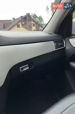 Внедорожник / Кроссовер Mercedes-Benz M-Class 2011 в 