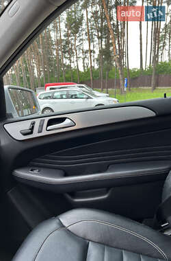 Внедорожник / Кроссовер Mercedes-Benz M-Class 2011 в 