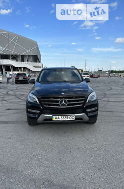 Внедорожник / Кроссовер Mercedes-Benz M-Class 2013 в Львове