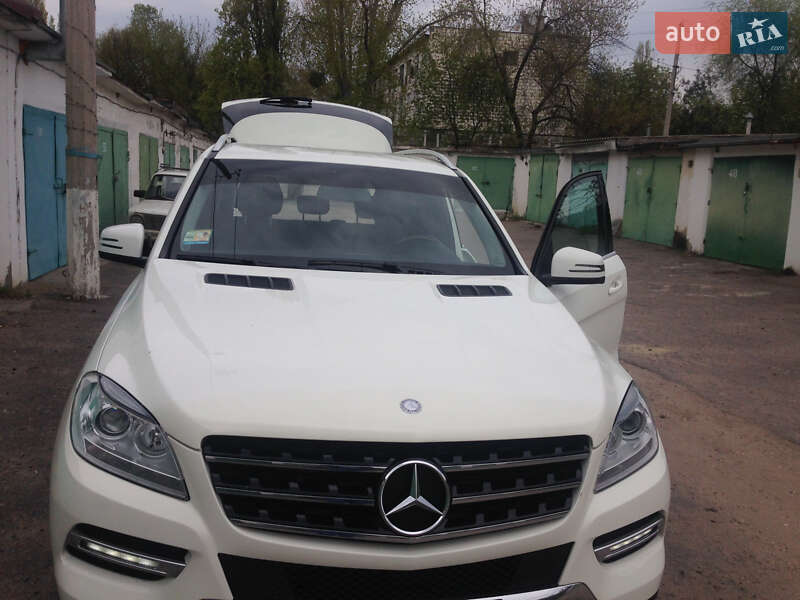 Позашляховик / Кросовер Mercedes-Benz M-Class 2012 в Ізмаїлі