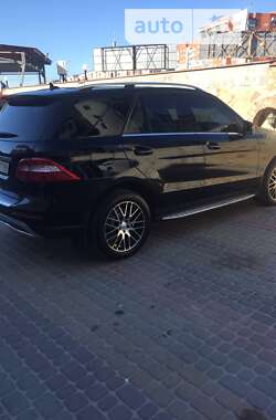 Внедорожник / Кроссовер Mercedes-Benz M-Class 2012 в 