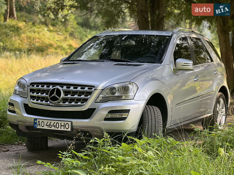 Внедорожник / Кроссовер Mercedes-Benz M-Class 2010 в Межгорье фото 27 Внедорожник / Кроссовер Mercedes-Benz M-Class 2010 в Межгорье