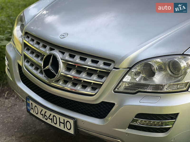 Внедорожник / Кроссовер Mercedes-Benz M-Class 2010 в Межгорье фото 29 Внедорожник / Кроссовер Mercedes-Benz M-Class 2010 в Межгорье