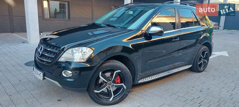 Внедорожник / Кроссовер Mercedes-Benz M-Class 2009 в Львове