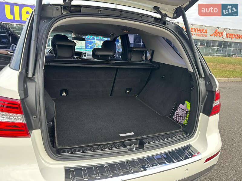 Внедорожник / Кроссовер Mercedes-Benz M-Class 2013 в Кривом Роге