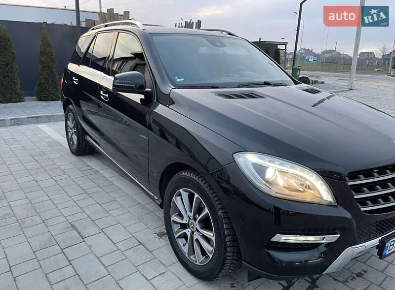 Внедорожник / Кроссовер Mercedes-Benz M-Class 2014 в Каменец-Подольском