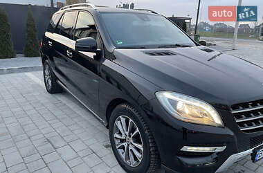Позашляховик / Кросовер Mercedes-Benz M-Class 2014 в 
