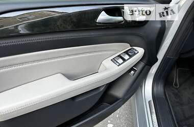 Позашляховик / Кросовер Mercedes-Benz M-Class 2015 в 