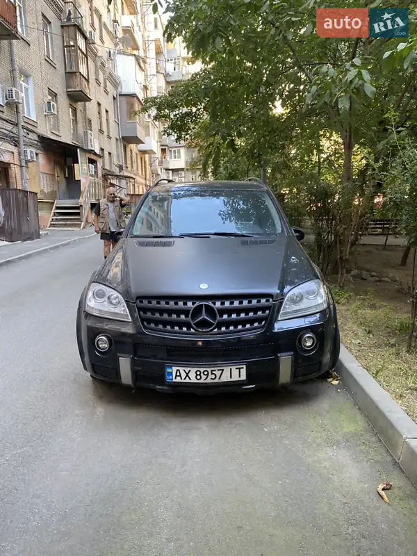 Позашляховик / Кросовер Mercedes-Benz M-Class 2007 в 