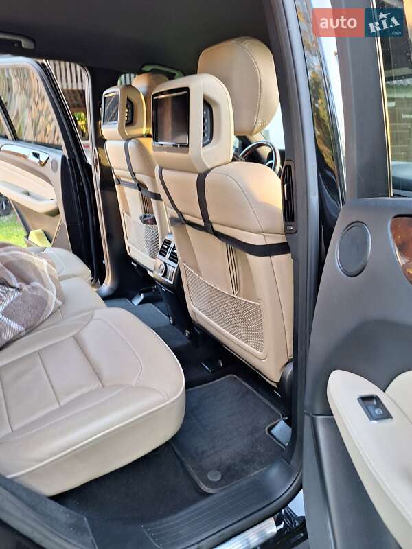 Внедорожник / Кроссовер Mercedes-Benz M-Class 2012 в Рахове