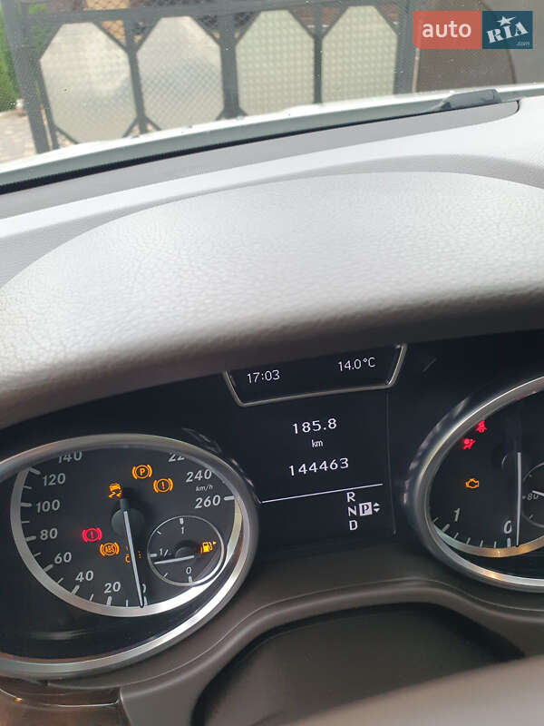 Позашляховик / Кросовер Mercedes-Benz M-Class 2012 в Сторожинці