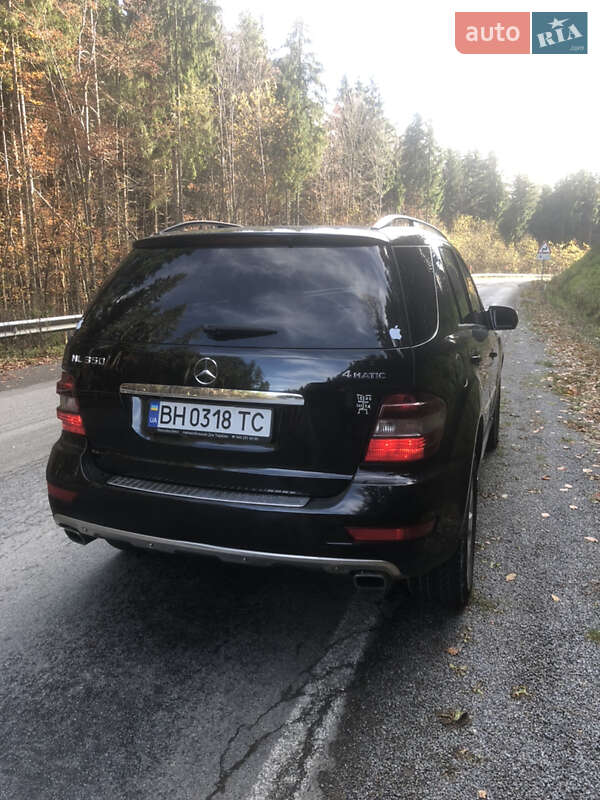 Позашляховик / Кросовер Mercedes-Benz M-Class 2008 в Буковеле