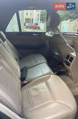Внедорожник / Кроссовер Mercedes-Benz M-Class 2014 в 