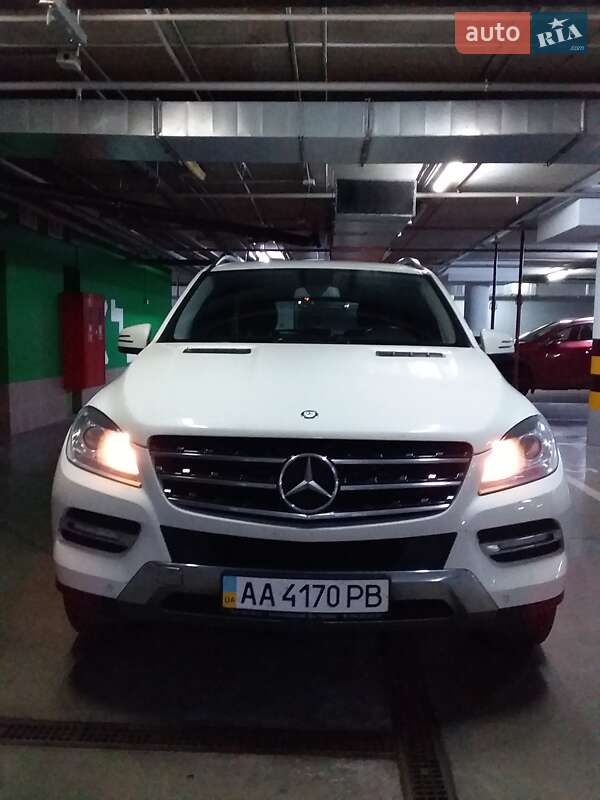 Mercedes-Benz M-Class 2012