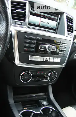Mercedes-Benz M-Class 2013