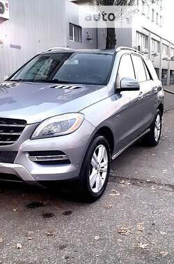 Внедорожник / Кроссовер Mercedes-Benz M-Class 2014 в Киеве