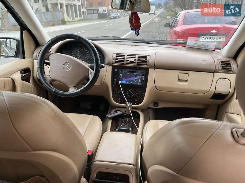 Внедорожник / Кроссовер Mercedes-Benz M-Class 2001 в Тячеве