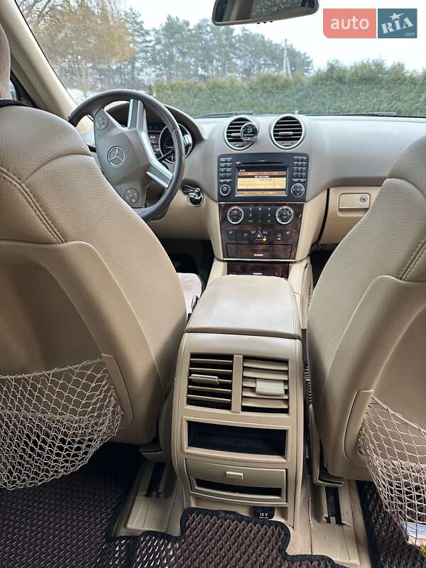 Внедорожник / Кроссовер Mercedes-Benz M-Class 2011 в Тернополе