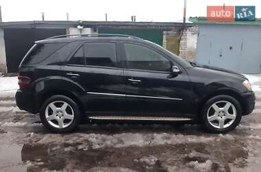 Внедорожник / Кроссовер Mercedes-Benz M-Class 2008 в 