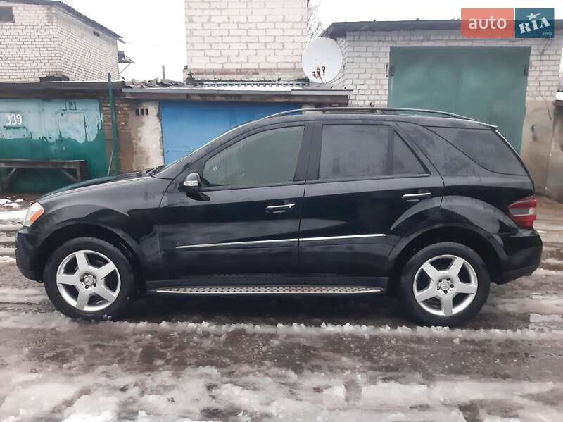 Внедорожник / Кроссовер Mercedes-Benz M-Class 2008 в 