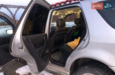 Внедорожник / Кроссовер Mercedes-Benz M-Class 2003 в 