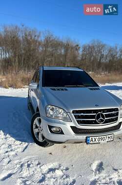 Mercedes-Benz M-Class 2010