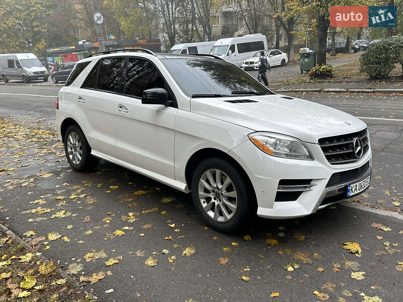 Внедорожник / Кроссовер Mercedes-Benz M-Class 2014 в Киеве