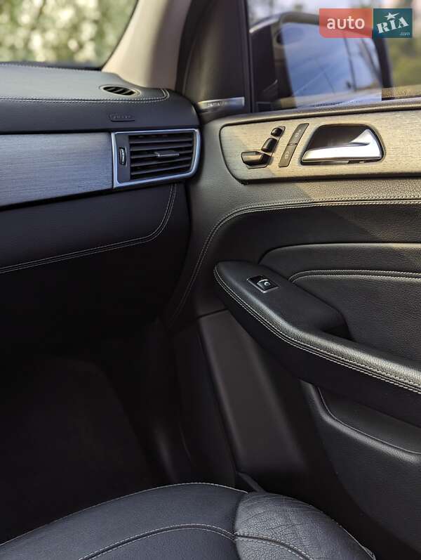 Внедорожник / Кроссовер Mercedes-Benz M-Class 2014 в Киеве