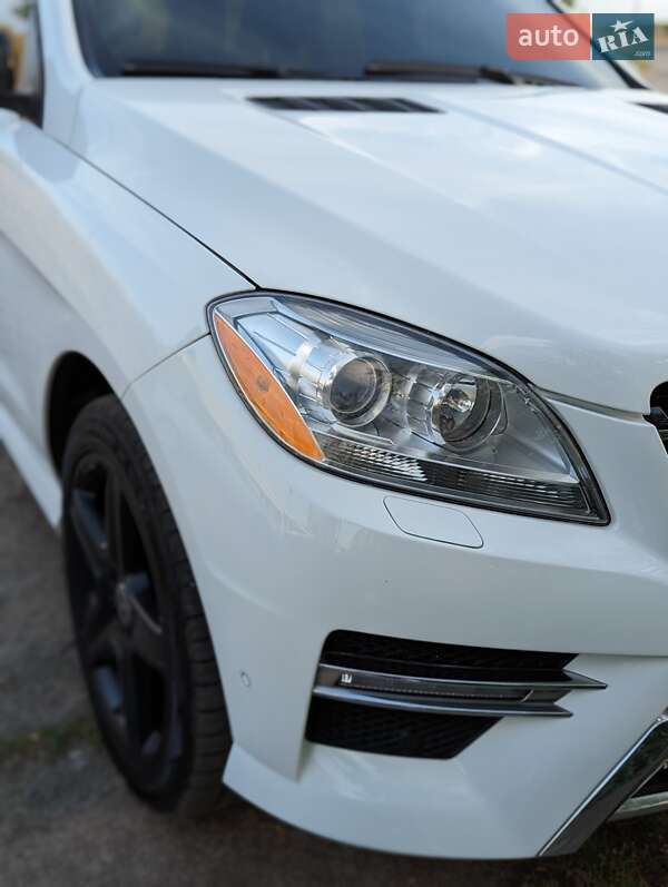 Внедорожник / Кроссовер Mercedes-Benz M-Class 2014 в Киеве