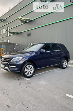 Внедорожник / Кроссовер Mercedes-Benz M-Class 2013 в Киеве