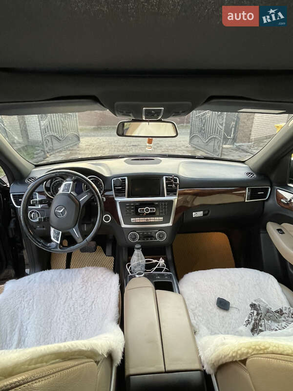 Внедорожник / Кроссовер Mercedes-Benz M-Class 2013 в Сторожинце