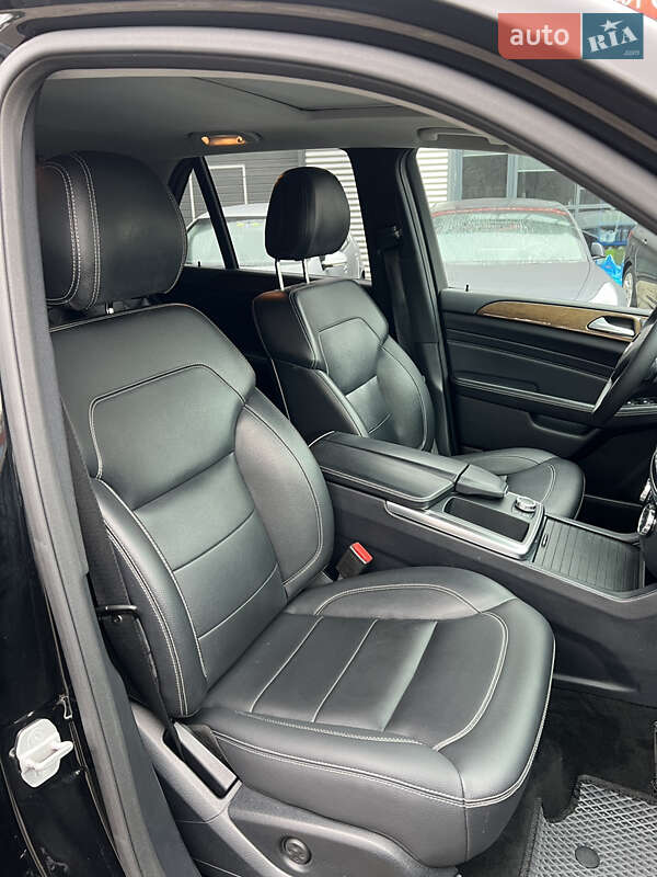 Внедорожник / Кроссовер Mercedes-Benz M-Class 2011 в Кицмани
