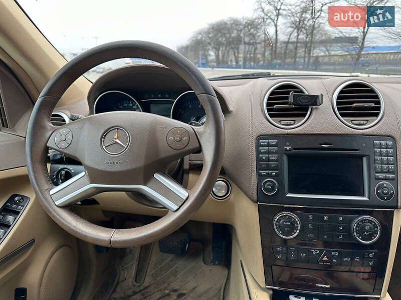 Позашляховик / Кросовер Mercedes-Benz M-Class 2009 в Одесі