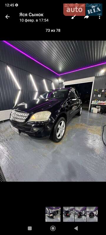 Mercedes-Benz M-Class 2005