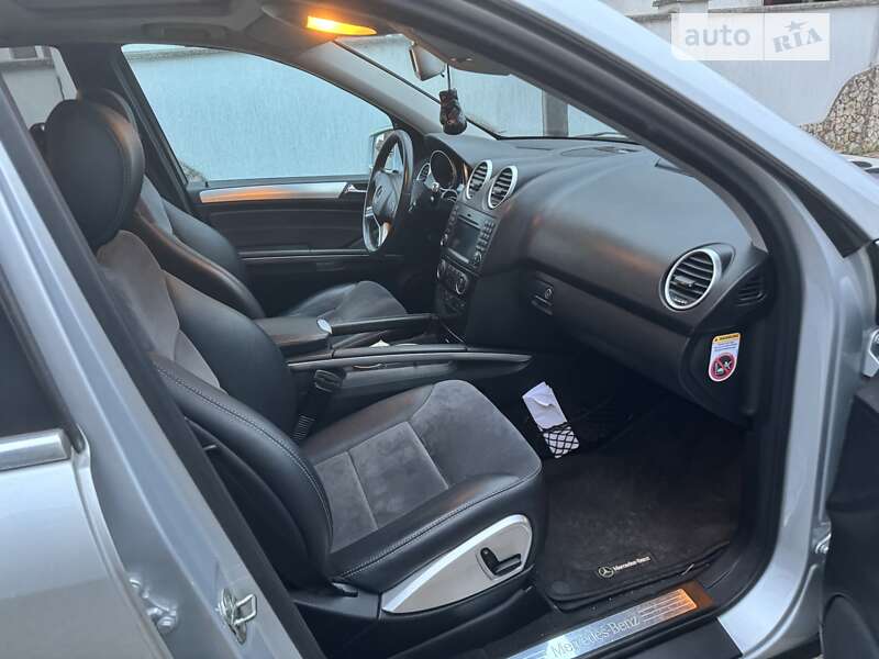 Внедорожник / Кроссовер Mercedes-Benz M-Class 2010 в Мукачево
