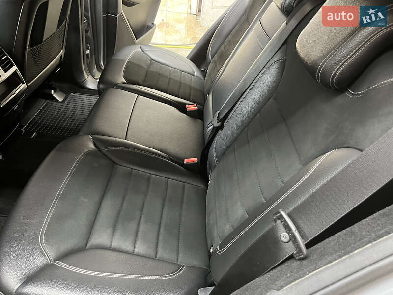 Внедорожник / Кроссовер Mercedes-Benz M-Class 2012 в Иршаве